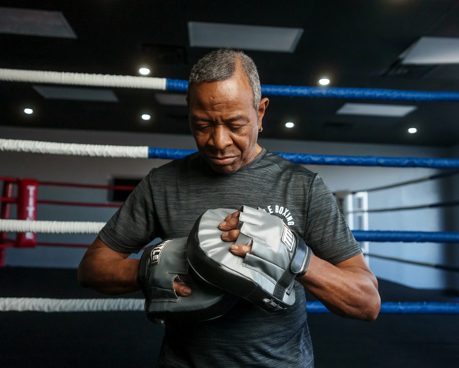 TITLE Boxing Cobra Micro Mitts 3.0 - Image 17