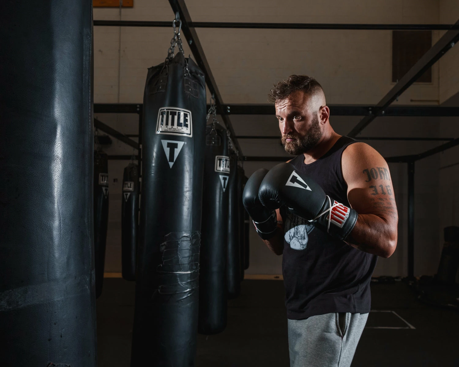 TITLE Classic Leather Lace Training Gloves 2.0 - Image 2