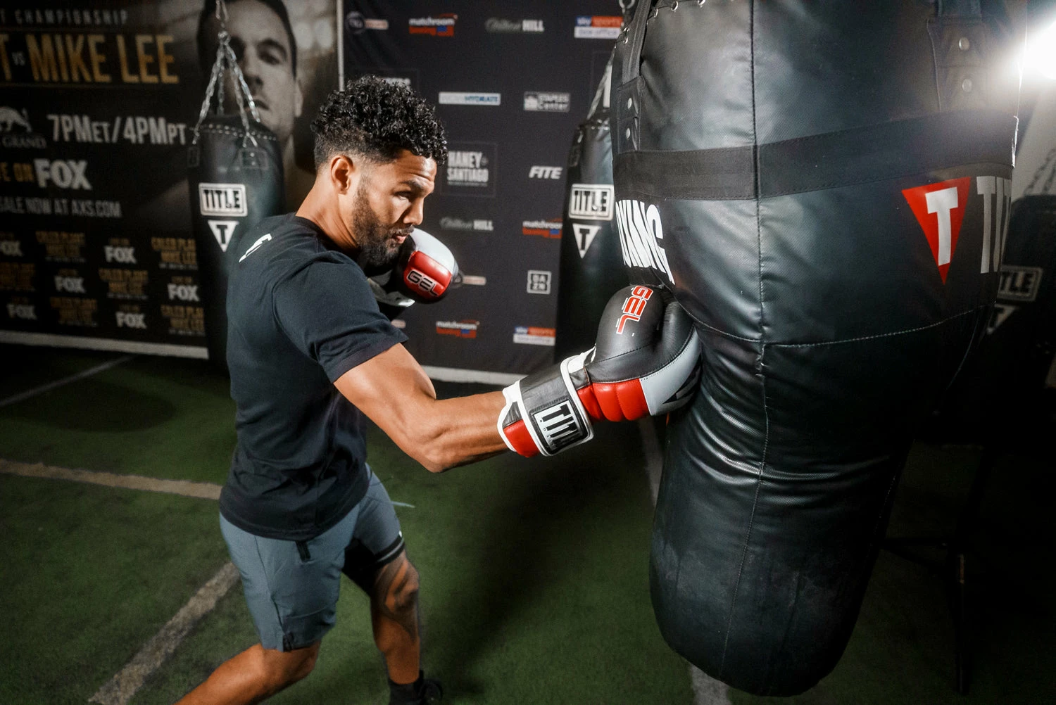 TITLE Boxing Gel Rush Bag Gloves - Image 9
