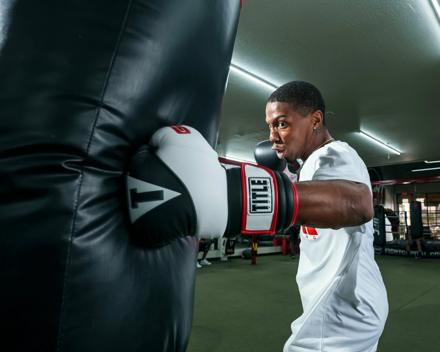 TITLE Boxing Gel Suspense Training Gloves - Image 10