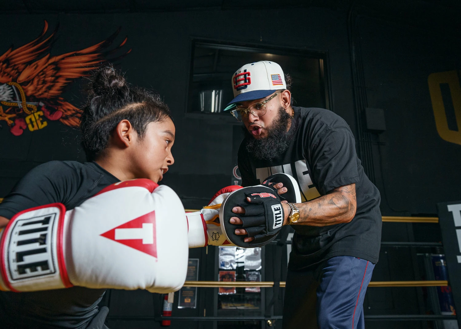 TITLE Boxing Gel Tech Punch Mitts 2.0 - Image 2