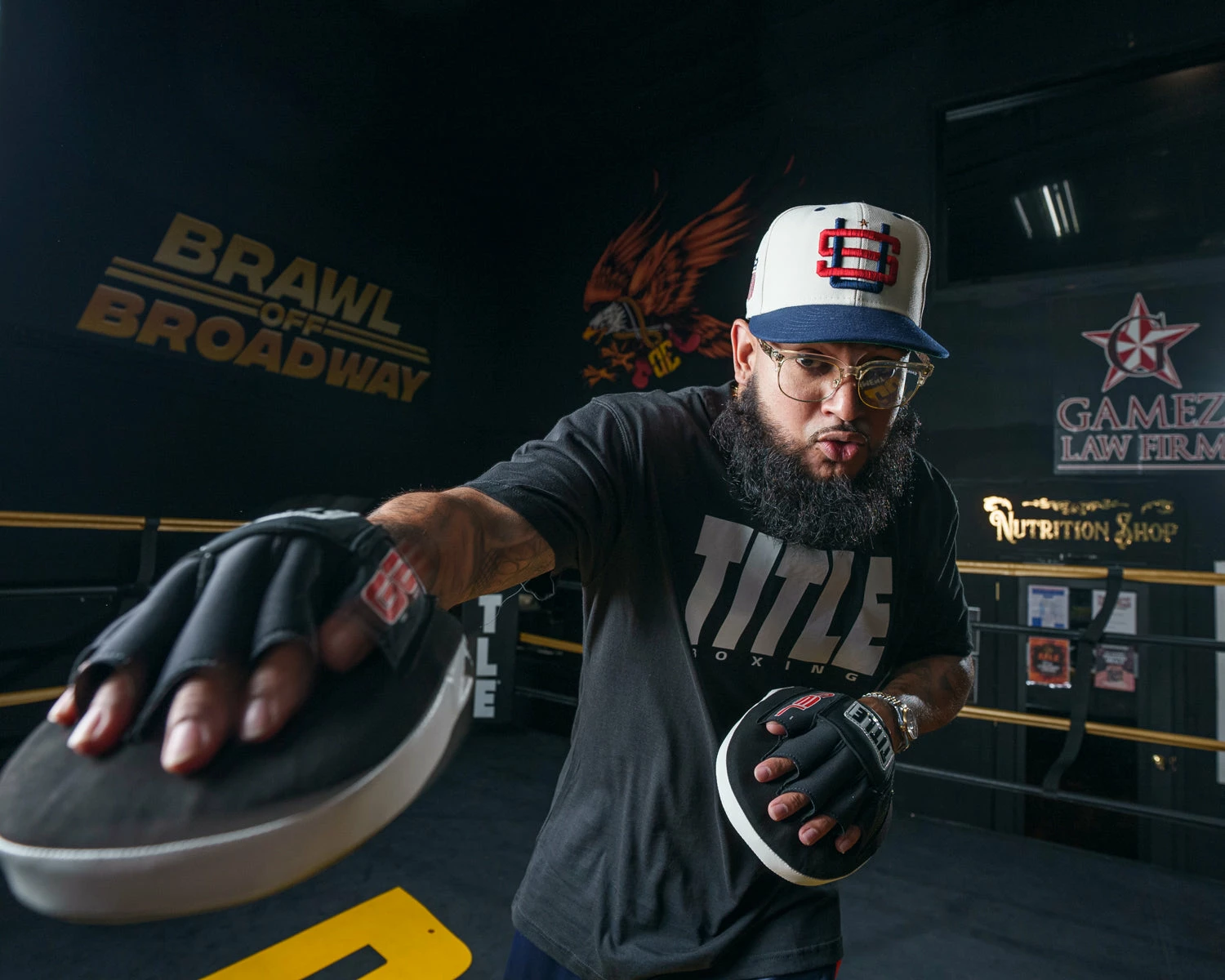 TITLE Boxing Gel Tech Punch Mitts 2.0 - Image 7