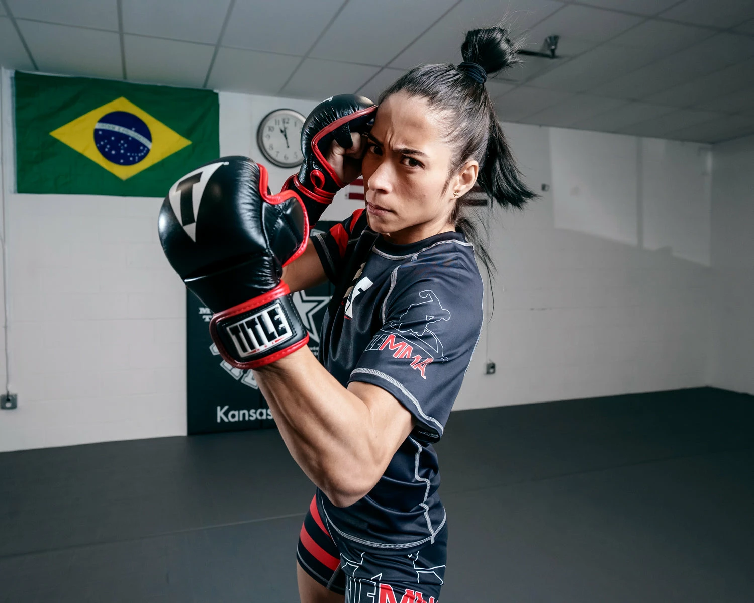 TITLE MMA Perform Safe Spar Glove 2.0 - Image 7