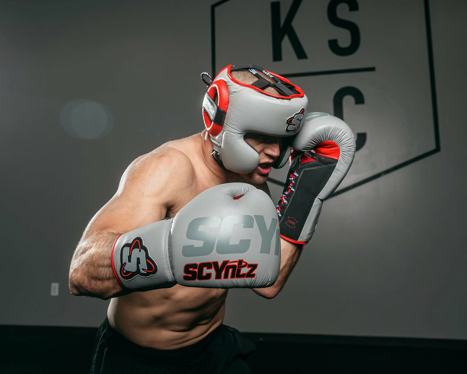 SCYntz Leather Sparring Gloves - Image 10