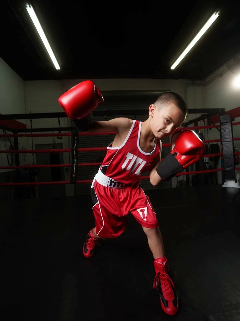 TITLE Boxing Aerovent Elite Amateur Set 8 - Image 10