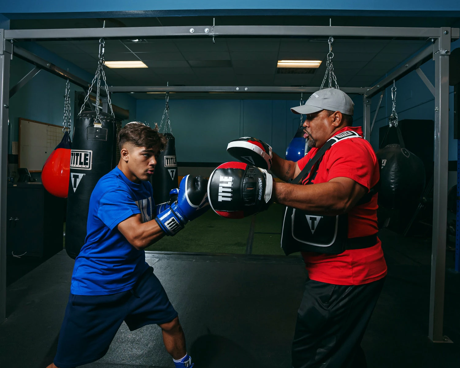 TITLE Boxing Aerovent Excel Incredi-Mitts 2.0 - Image 2