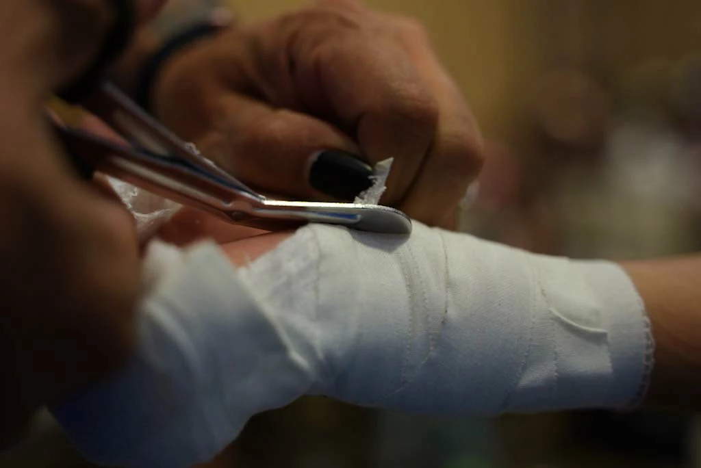 TITLE Boxing 1" Tape (15 Rolls) - Image 7