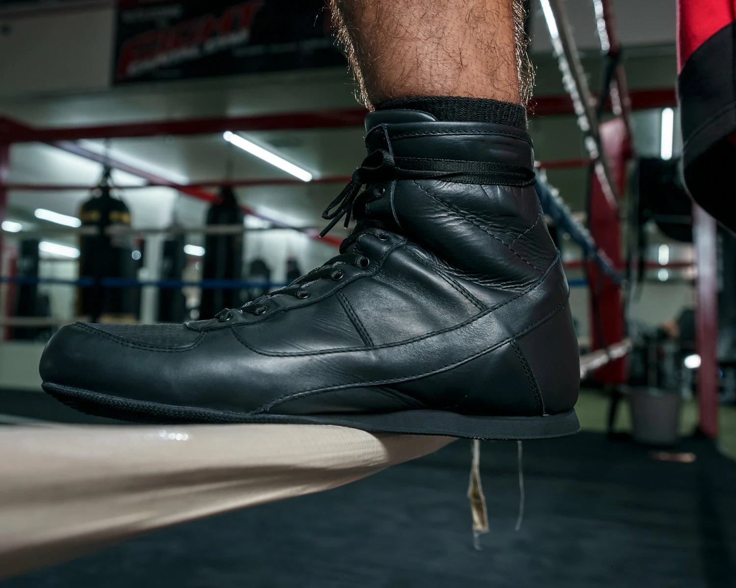 TITLE Boxing Old School Leather Boxing Shoes - Image 2