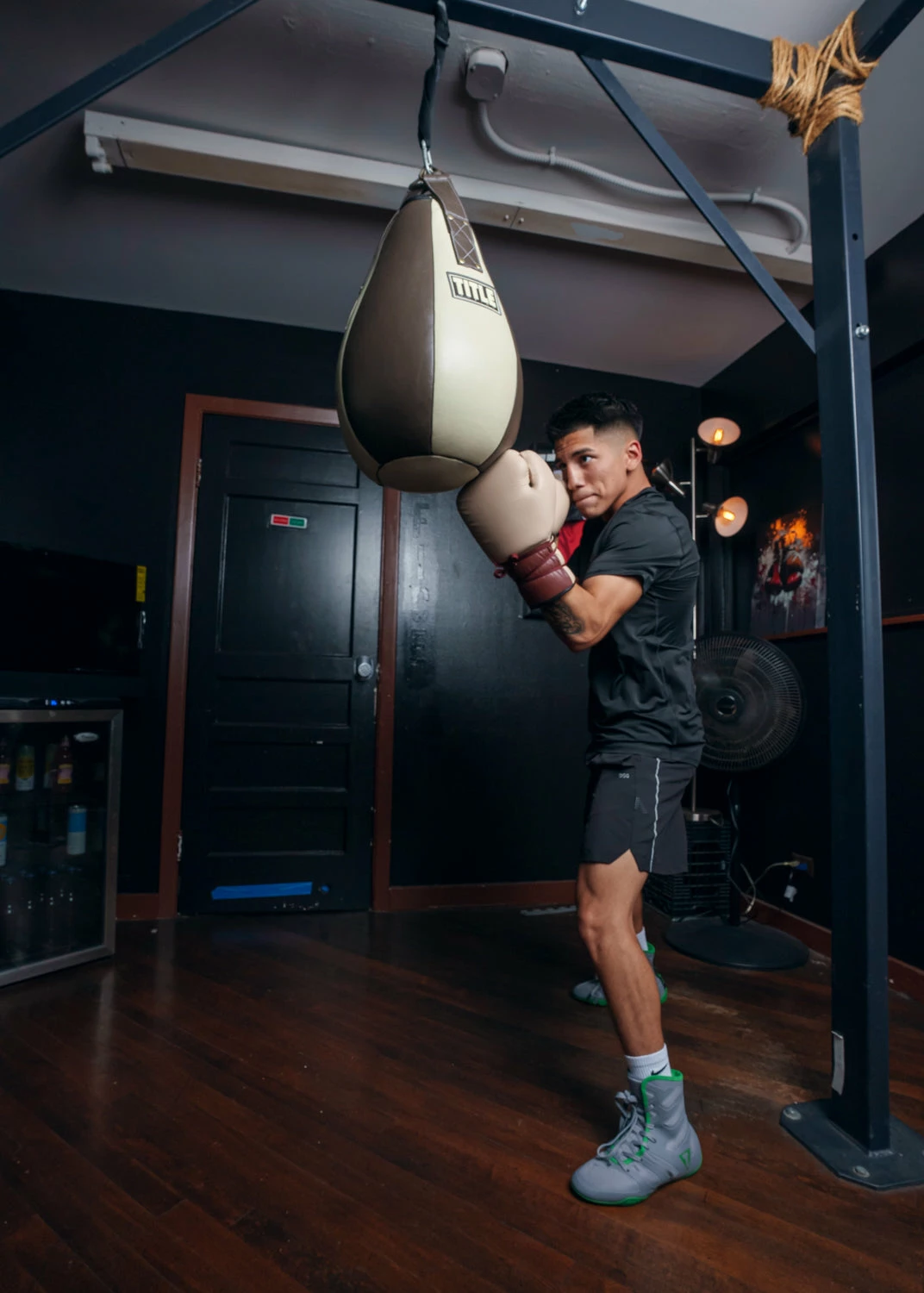 TITLE Boxing Genuine Leather Vintage Maize Bag - Image 2