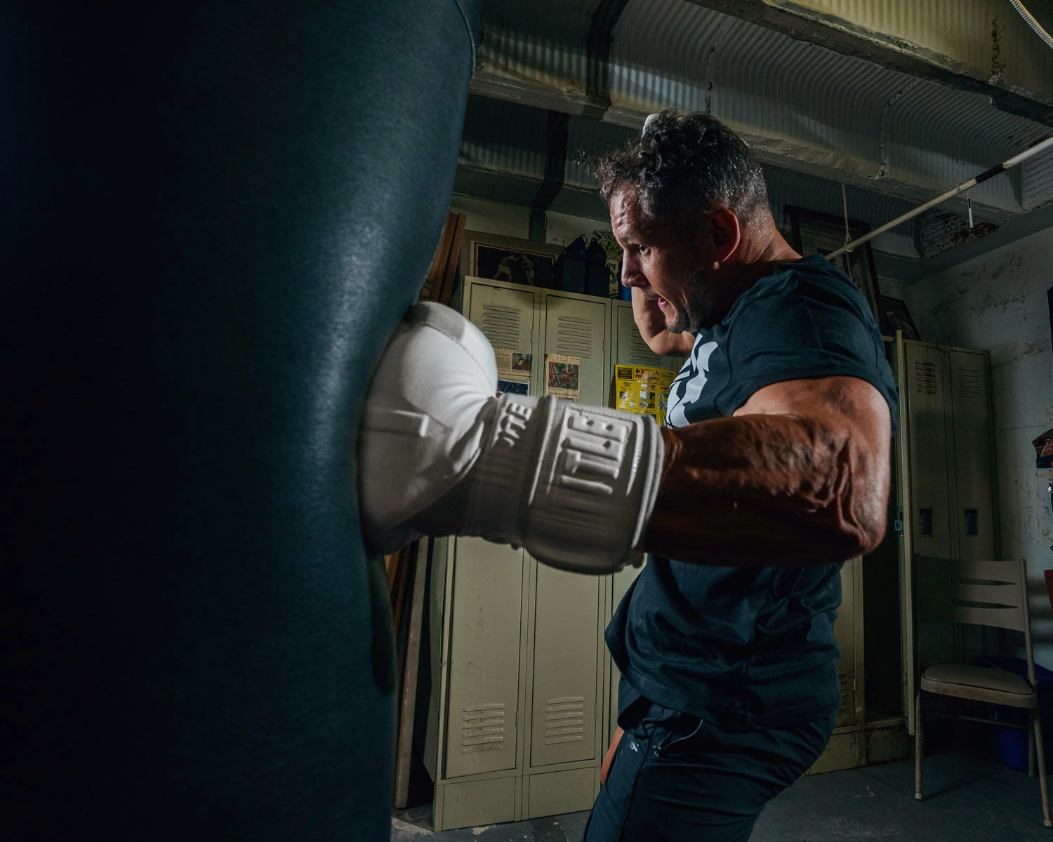 TITLE White Boxing Training Gloves 2.0 - Image 7