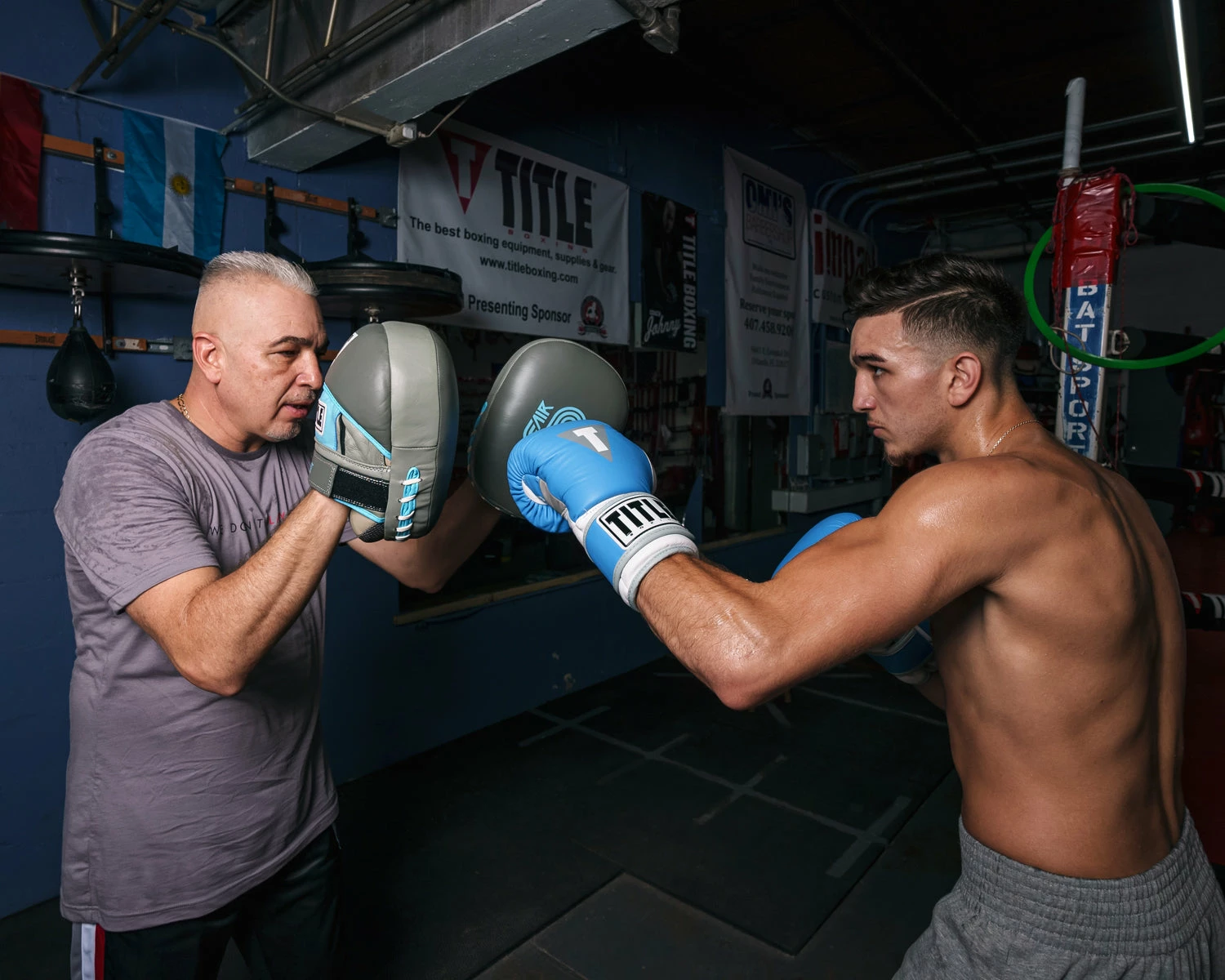 TITLE Boxing Air Pocket Technology Punch Mitts - Image 7