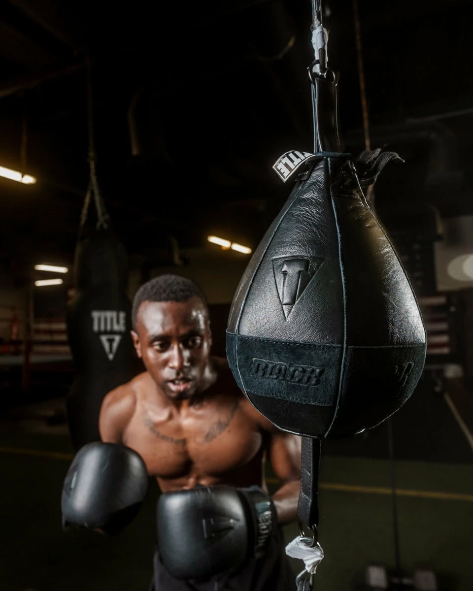 TITLE Black Double End Bag 2.0 - Image 2