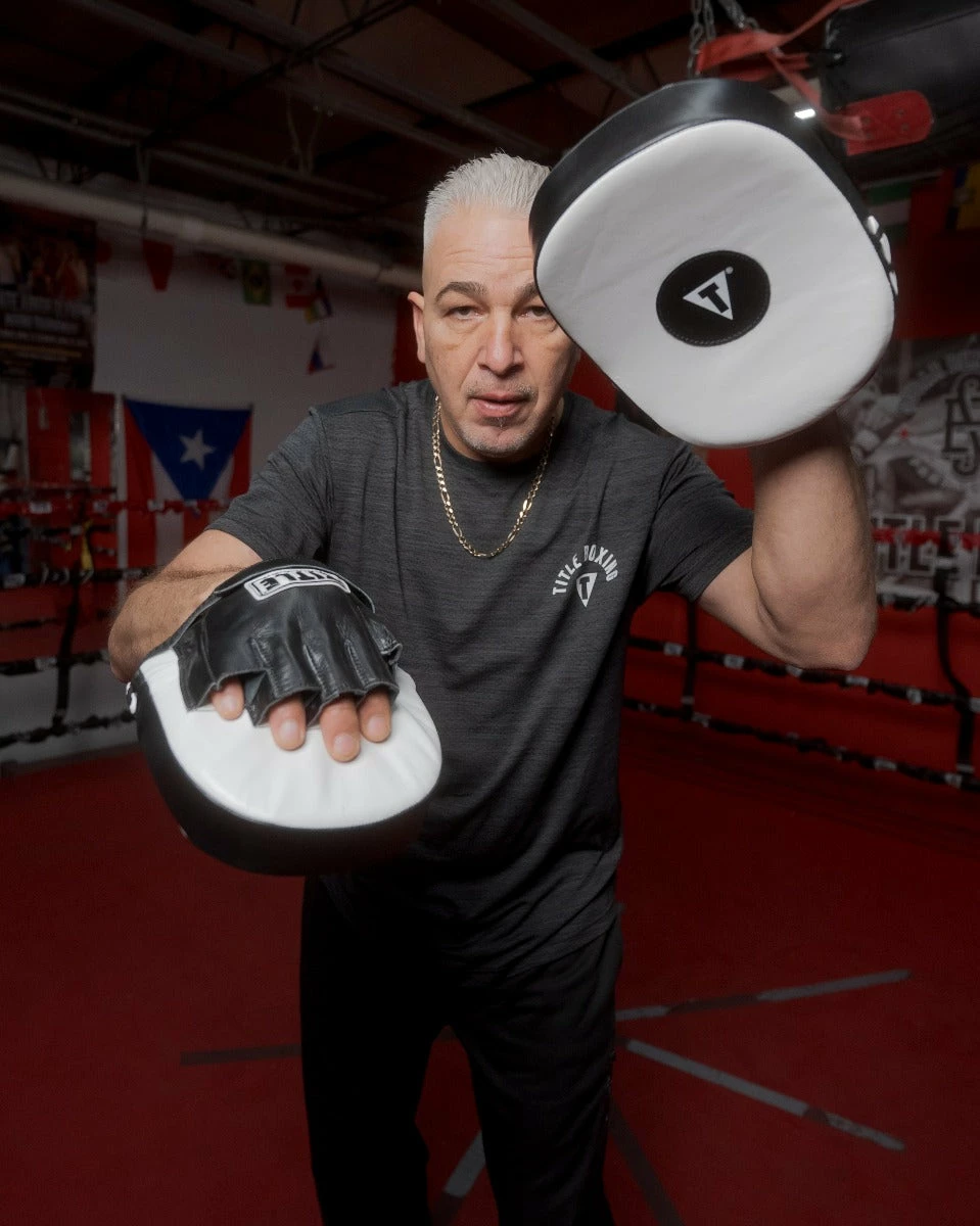 TITLE Boxing Cobra Leather Punch Mitts - Image 2