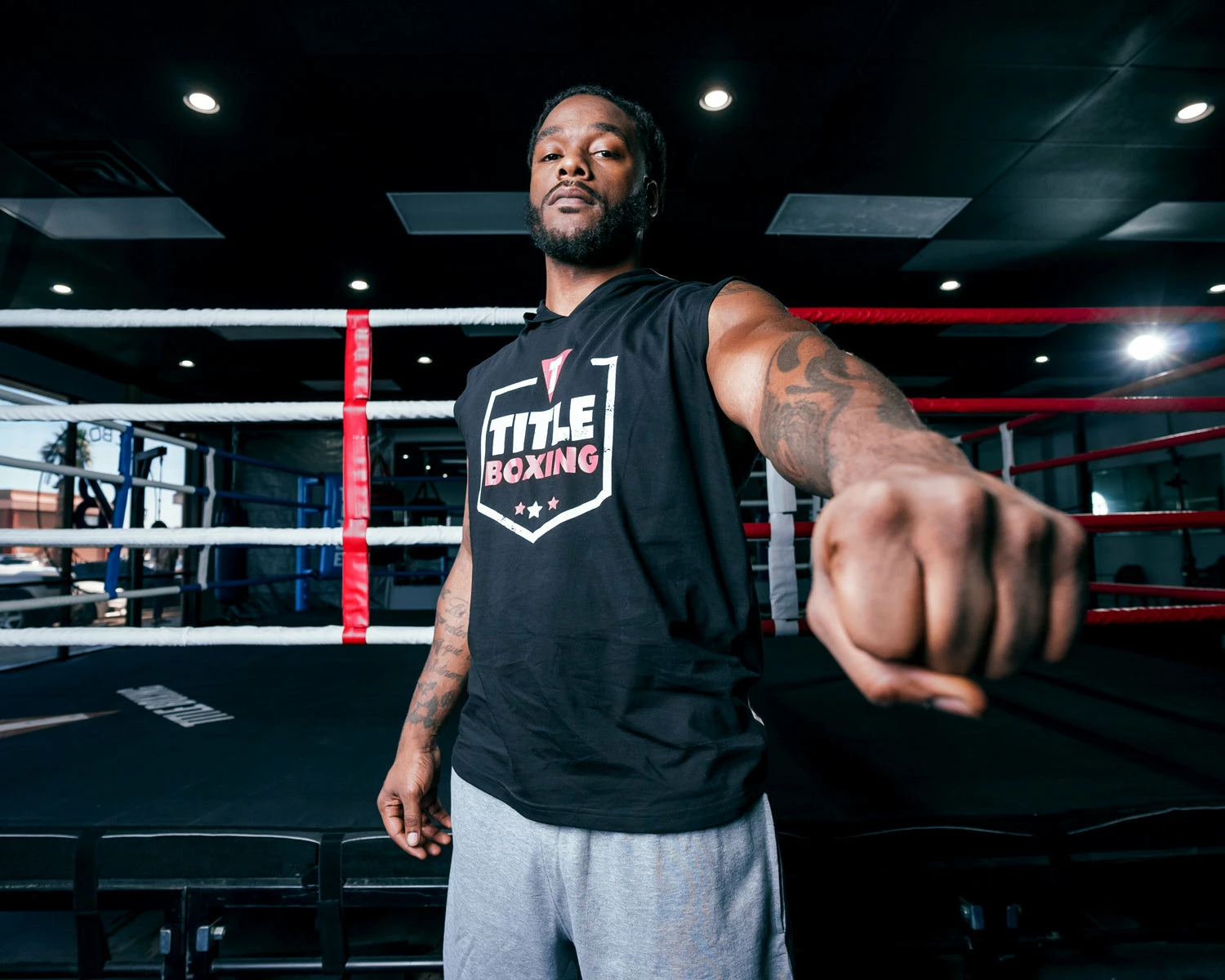 TITLE Boxing Jumbo Logo Sleeveless Hoodie - Image 11