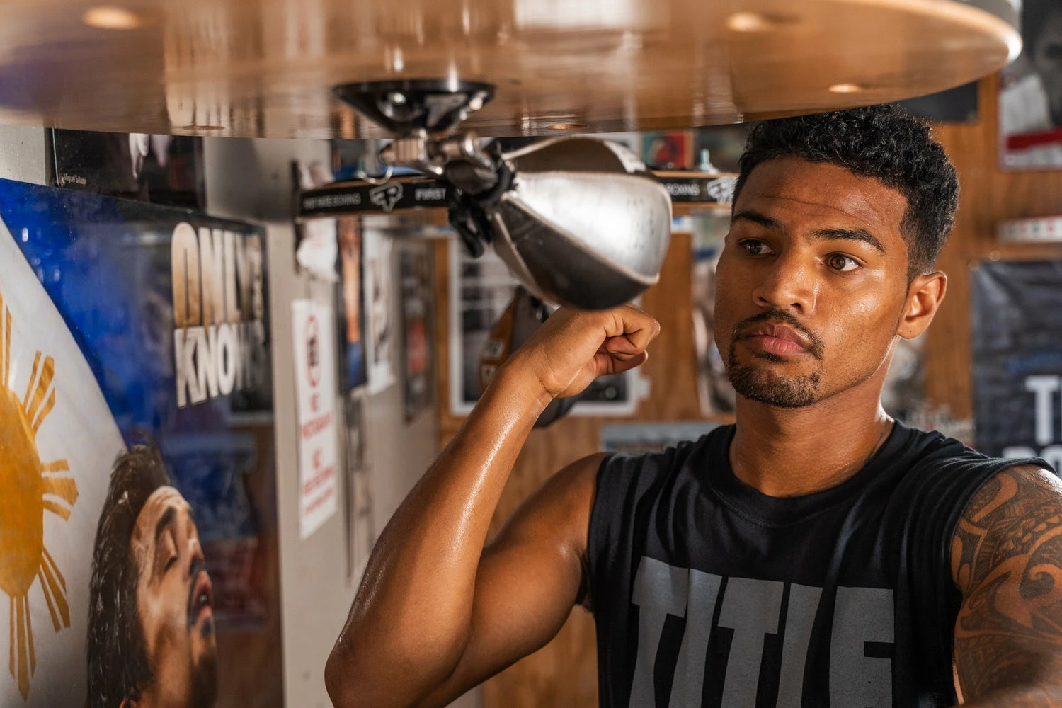 TITLE Platinum Atomic Pro Speed Bag - Image 2