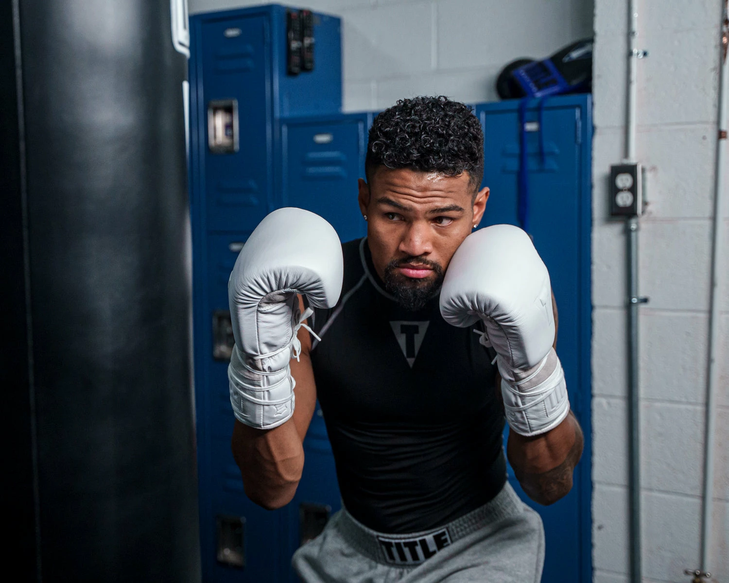 TITLE White Boxing Lace Sparring Gloves 2.0 - Image 7